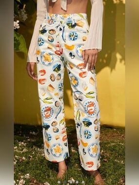 Lisa Says Gah Robyn White Ivory Jeans with Seafood Tapas Print